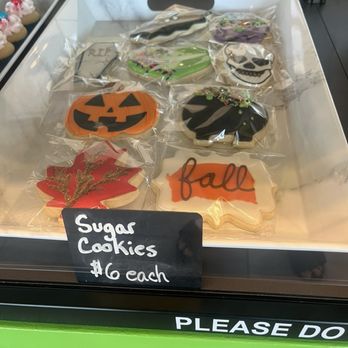 Bada Bling Cupcakes - Cookie options - Cupcakes Near Me - Gilbert, Arizona