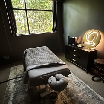 Sageworks Massage Therapy - Massage therapy service room - Massage Therapy Near Me - Fredericksburg, Virginia