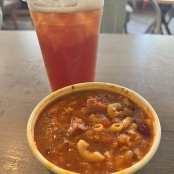 Aloha Bakehouse & Cafe - Unsweetened tropical ice tea + Portuguese bean soup - Coffee & Tea Near Me - Honolulu, Hawaii
