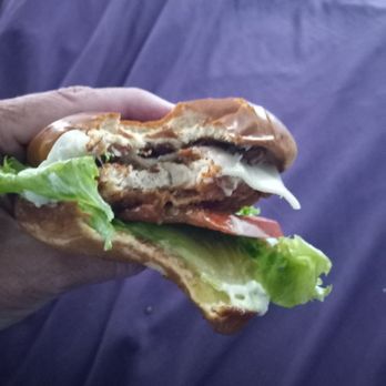 Slim Chickens - That is a really good chicken sandwich - Chicken Shop Near Me - Maricopa, Arizona