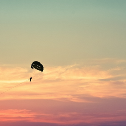 Hollywood Parasail