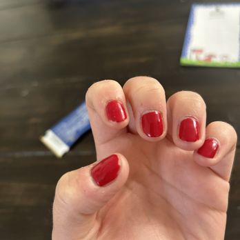 Legendary Spa  - Chipped after 4 days - Nail Salons Near Me - Chicago, Illinois