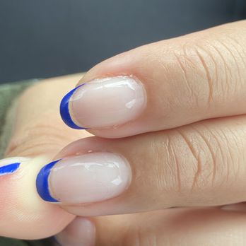 Nails Palace - A lint in my middle finger with some bubbles - Nail Salons Near Me - Pittsburg, California Nails Palace - A lint in my middle finger with some bubbles - Nail Salons Near Me - Pittsburg, California