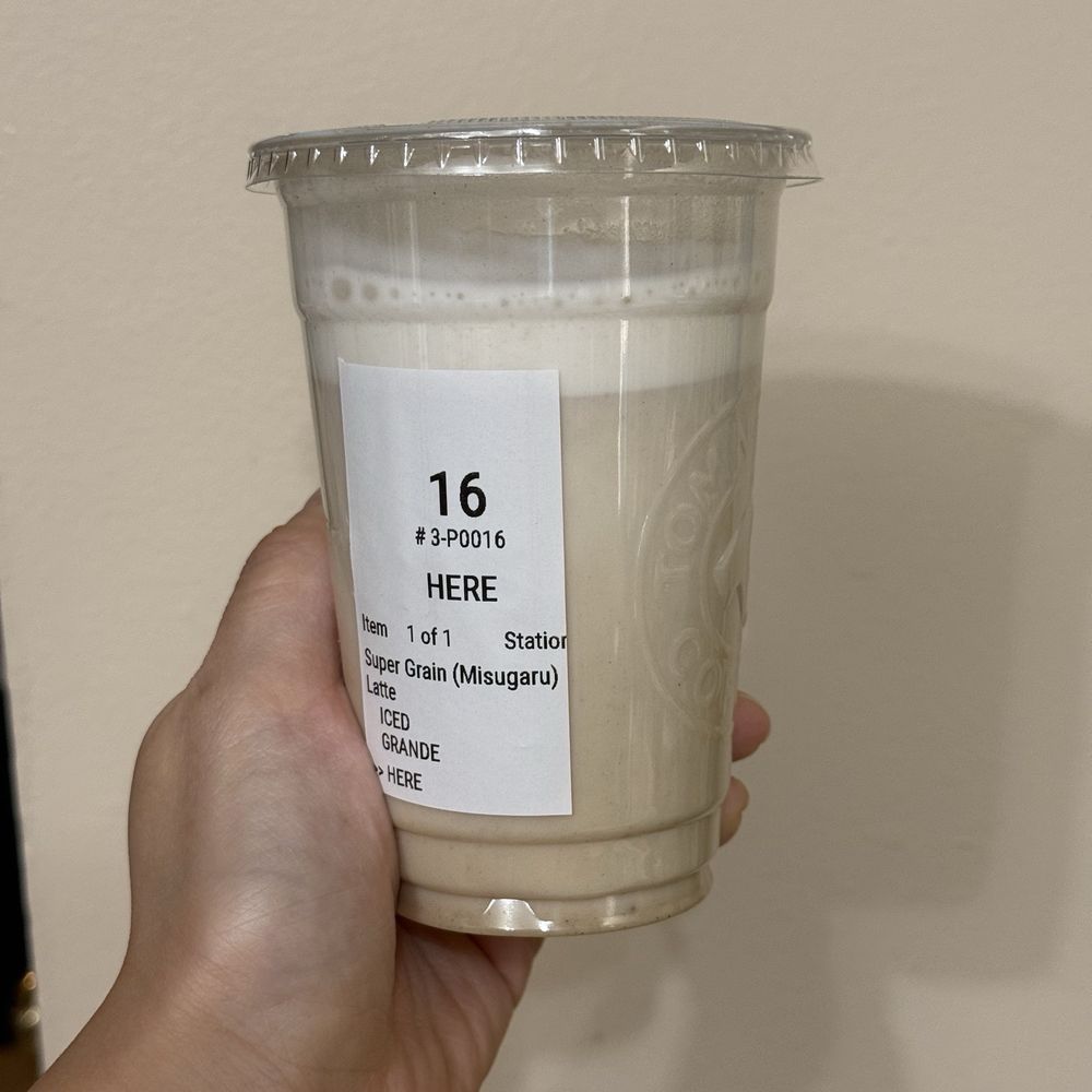 Tom N Toms Coffee & Eatery - Iced drink didn't come with ice or straw - Coffee & Tea Near Me - Houston, Texas