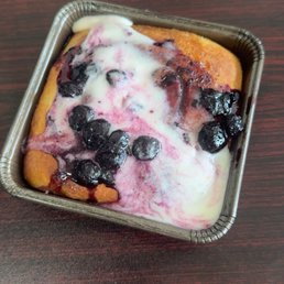 Blueberry roll Blueberry roll