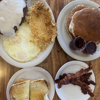 Mr. Perry's - Chicken Fried Chicken & Eggs and short stack with a side of bacon - Breakfast & Brunch Near Me - Sacramento, California
