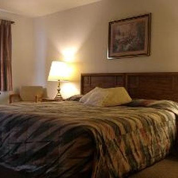 Iron Inn Motel - Hotels Near Me - Iron River, Michigan Iron Inn Motel - Hotels Near Me - Iron River, Michigan