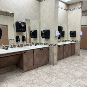 Buc-ee's - Beautiful restrooms - Gas Stations Near Me - Terrell, Texas