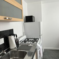 Desert Hot Springs Inn - kitchen area