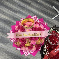 Santos Flowers