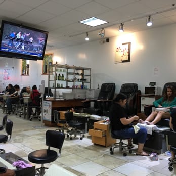 Joyce Tips Nail & Spa - Nail Salons Near Me - Patchogue, New York