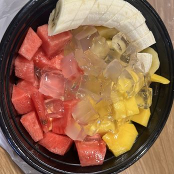 BaoShuTang - B-chai mixed fruit bowl with grass jelly-large portion good for sharing - Hong Kong Style Cafe Near Me - West Covina, California BaoShuTang - B-chai mixed fruit bowl with grass jelly-large portion good for sharing - Hong Kong Style Cafe Near Me - West Covina, California