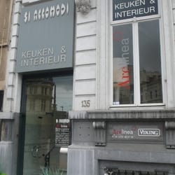 Si Accomodi
