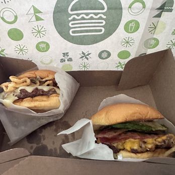 Shake Shack Topanga - Burger blitz - Burgers Near Me - Los Angeles, California Shake Shack Topanga - Burger blitz - Burgers Near Me - Los Angeles, California
