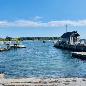 Frisbee's Wharf - Beautiful location! - Seafood Near Me - Kittery Point, Maine