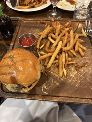 B2 Bistro + Bar by null