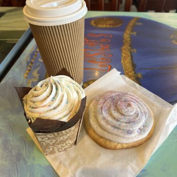 Lestat's Hillcrest - Vegan Cupcake, Cookie, and House Coffee - Coffee & Tea Near Me - San Diego, California