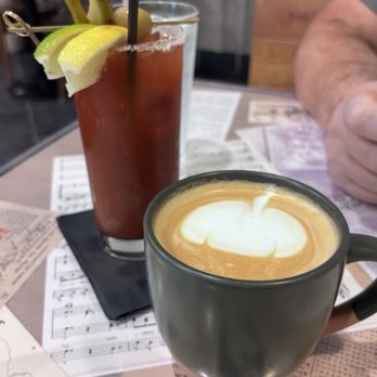 Kona Biscuit - Mac nut latte and Bloody Mary - Breakfast & Brunch Near Me - Waikoloa, Hawaii