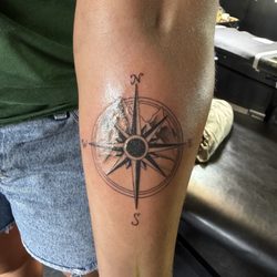 Asylum Studios Tattoo & Body Piercing - Tattoo