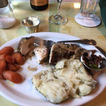 Black Station Inn - Bed & Breakfast Near Me - Pioneer, California