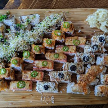 Green Leaf Sushi - Arubi combo for 2 - Sushi Bars Near Me - Vancouver, British Columbia