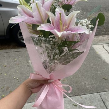 Monterey Park Florist - custom bouquet - Florists Near Me - Monterey Park, California Monterey Park Florist - custom bouquet - Florists Near Me - Monterey Park, California
