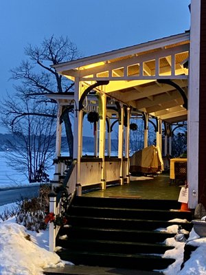 The Lake House at Ferry Point Inn by null