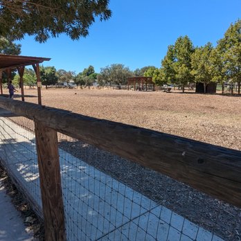 Sherwood Dog Park - Dog Parks Near Me - Paso Robles, California Sherwood Dog Park - Dog Parks Near Me - Paso Robles, California