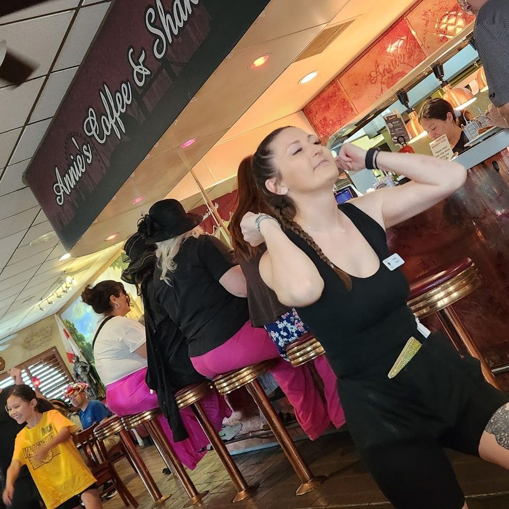 Annie's Cafe - Temecula - Love that they dance for us!! Like they do on Carnival cruises!! - Breakfast & Brunch Near Me - Temecula, California