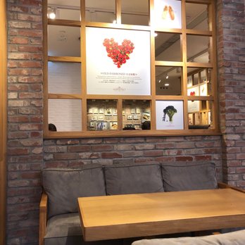 Pret A Manger - Just one cozy seating corner upstairs where you can sit after ordering and pick up downstairs. Lots of English-speaking people here. - British Near Me - Hong Kong, HK Pret A Manger - Just one cozy seating corner upstairs where you can sit after ordering and pick up downstairs. Lots of English-speaking people here. - British Near Me - Hong Kong, HK