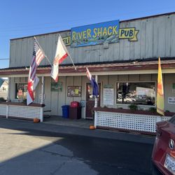 River Shack Deli & Pub