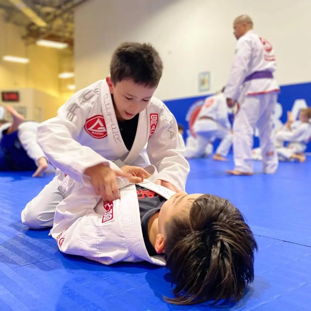 GRACIE BARRA CHANTILLY Updated September 2024 28 Photos 4200