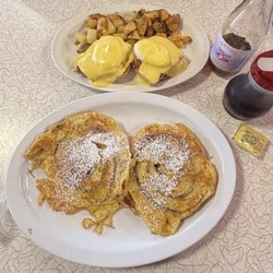 Dream Diner - Eggs Benedict and Homemade Cinnamon Roll French Toast