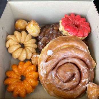 Christy's Donuts - Donuts Near Me - Upland, California Christy's Donuts - Donuts Near Me - Upland, California