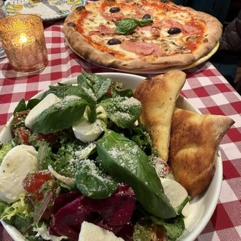 Mamma Pizza Osteria - Pizza and salad. - Pizza Near Me - Oslo, 03 Mamma Pizza Osteria - Pizza and salad. - Pizza Near Me - Oslo, 03
