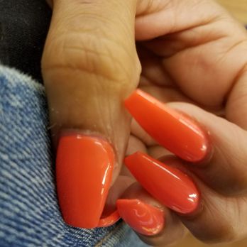 Fine Nails - Make sure you wipe the oil off and examine your nails BEFORE you pay. They love trying to hide inconsistencies with oil. - Nail Salons Near Me - Atlanta, Georgia