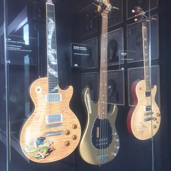 Guitar Center - Musical Instruments & Teachers Near Me - Hollywood, California