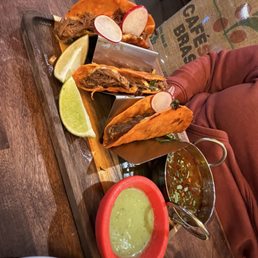BIRRIA tacos BIRRIA tacos