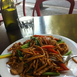 Randwick Tum Thai Takeaway - Hokien chicken noodles.