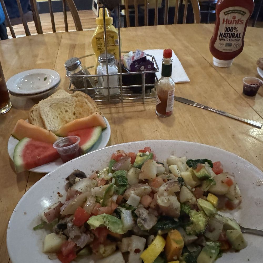Vegan breakfast I had already started eating before I remembered to take s photo so the serving was actually larger than this!! Vegan breakfast I had already started eating before I remembered to take s photo so the serving was actually larger than this!!