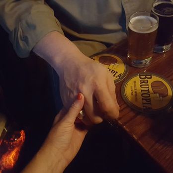 Brutopia - Date night at the fire - Brewpubs Near Me - Montreal, Quebec Brutopia - Date night at the fire - Brewpubs Near Me - Montreal, Quebec