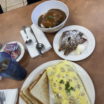 Café Kalawe - Fried rice omelette and loco moco - Breakfast & Brunch Near Me - Kaneohe, Hawaii