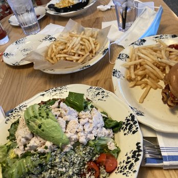 Whistle Britches - Plano - Garlic Butter Fries - American Near Me - Plano, Texas Whistle Britches - Plano - Garlic Butter Fries - American Near Me - Plano, Texas