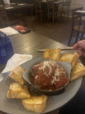 Audrey's Avenue Kitchen & Bar by null