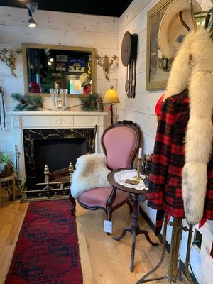 Tannersville Antique & Artisan Center by null
