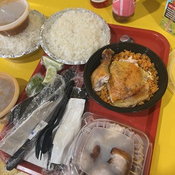 Cafe Kiskeya - Spanish Near Me - New Hyde Park, New York