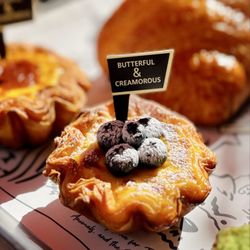 Hi Bake  - Blueberry egg tart