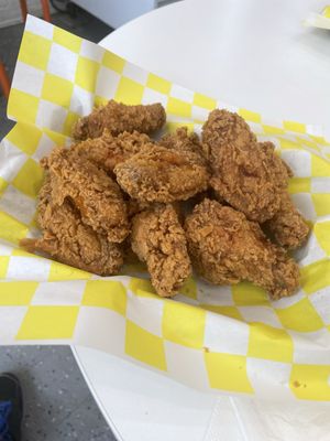 Don Chicken Manhattan / 돈치킨 맨해튼 by null