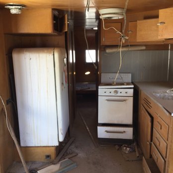 Ski Inn - American Near Me - Niland, California