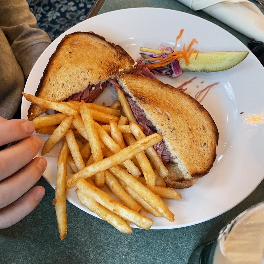 County Clare Irish Pub - Corned beef sandwixh - Irish Pub Near Me - Milwaukee, Wisconsin County Clare Irish Pub - Corned beef sandwixh - Irish Pub Near Me - Milwaukee, Wisconsin
